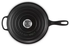 Le Creuset Signature Cassadou Braadpan ø 26 Cm Gietijzer Mat Zwart -Nieuw Keukengerei Winkel t 6ea5678ae1cf710b20884334aa6ab3fd