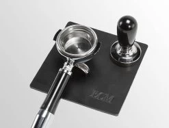 ECM Tamping Mat 17 X 17 Cm Leer Zwart -Nieuw Keukengerei Winkel tamper pad feature 1